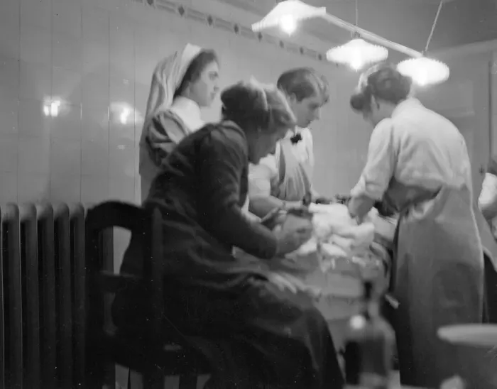 Framed Print : Admirable work is being done at the British Womens Hospital in Paris Framed Print : Admirable work is being done at the British Womens Hospital in Paris