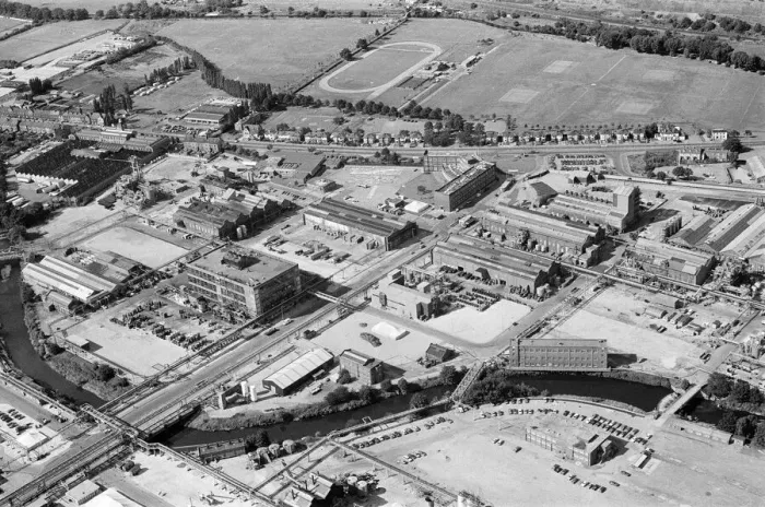 Framed Print : Aerial Pix, Huddersfield, West Yorkshire, England, 19th September 1986 Framed Print : Aerial Pix, Huddersfield, West Yorkshire, England, 19th September 1986