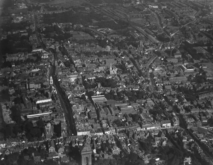 Framed Print : Aerial view of Colchester Town. Circa 1926 Framed Print : Aerial view of Colchester Town. Circa 1926