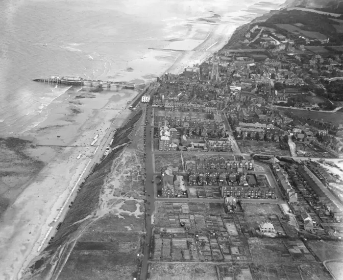 Framed Print : Aerial view of Cromer. Circa 1926. Local Caption These are rough scans Framed Print : Aerial view of Cromer. Circa 1926. Local Caption These are rough scans