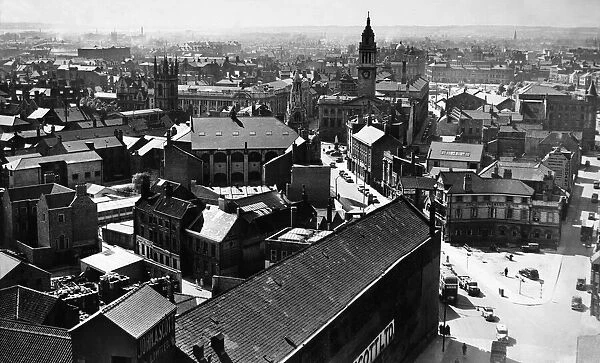 Aerial view of the Guildhall, Hull 22nd August 1953