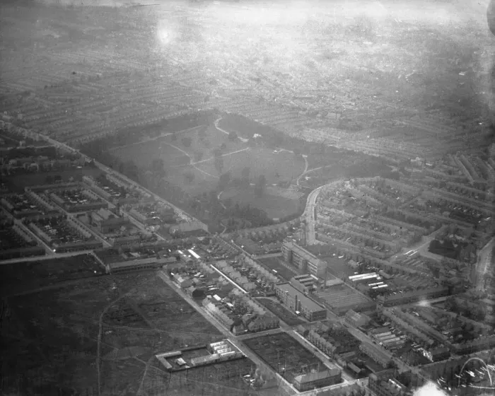 Framed Print : Aerial view of Leicester City. Circa 1926 Framed Print : Aerial view of Leicester City. Circa 1926
