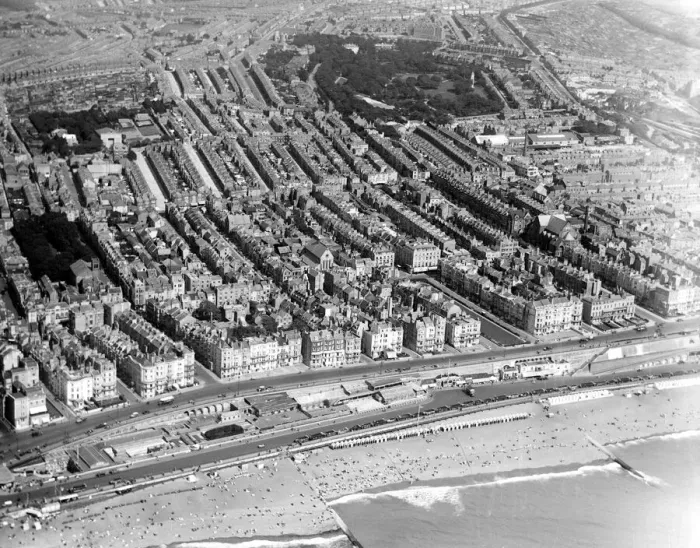 Framed Print : Aerial view of the sea front at Brighton September 1926 Framed Print : Aerial view of the sea front at Brighton September 1926