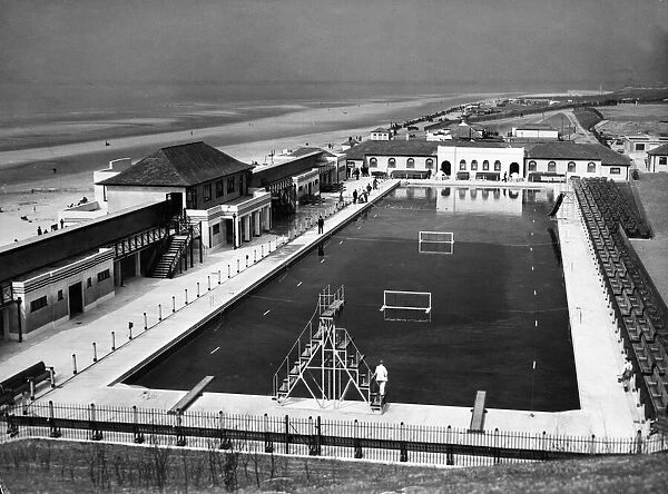 Aerial view of the Wallasey open air bathing pool in the Wirral, Merseyside