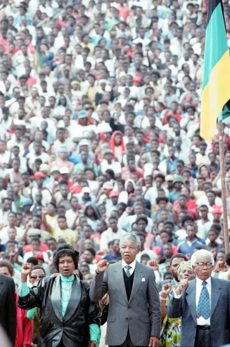 Framed Print : African National Congress vice president (ANC) Nelson Mandela (centre) Framed Print : African National Congress vice president (ANC) Nelson Mandela (centre)