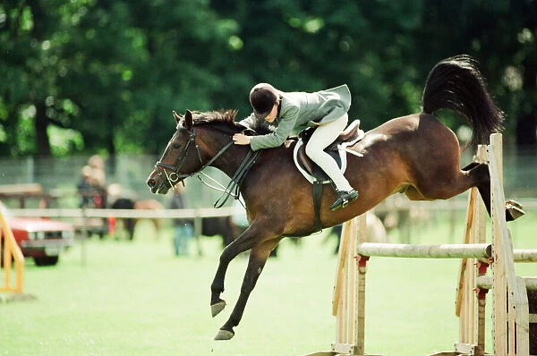 Agricultural Show Cleveland, 24th July 1993. Nicola Fletcher jumps high over the parallel