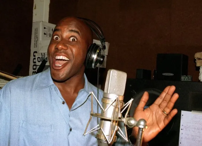 Framed Print : Ainsley Harriott television chef records the August 1998 theme music for his new Framed Print : Ainsley Harriott television chef records the August 1998 theme music for his new