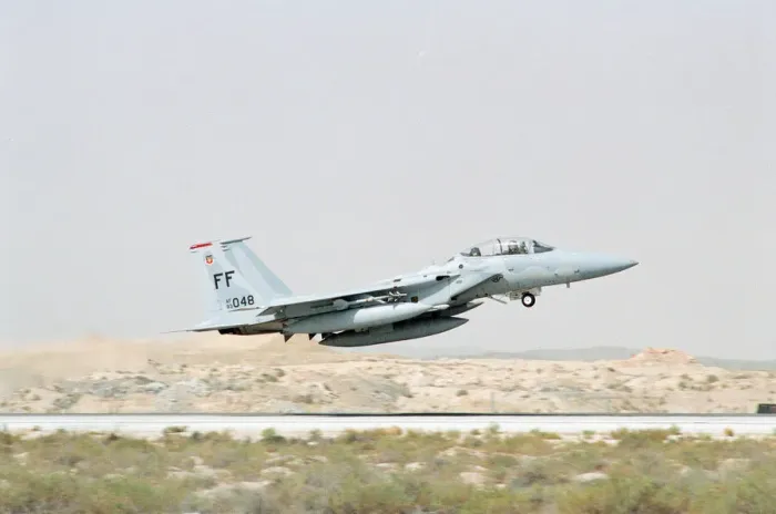 Framed Print : US Air Force F16 at Dhahran Air Base, Saudi Arabia, September 1990 Framed Print : US Air Force F16 at Dhahran Air Base, Saudi Arabia, September 1990