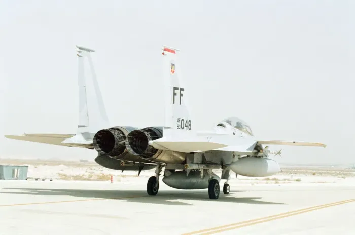 Framed Print : US Air Force F16 at Dhahran Air Base, Saudi Arabia, September 1990 Framed Print : US Air Force F16 at Dhahran Air Base, Saudi Arabia, September 1990