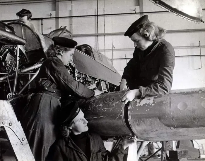 Framed Print : Air Maintenance Wrens at work on Fleet air fighter planes Framed Print : Air Maintenance Wrens at work on Fleet air fighter planes