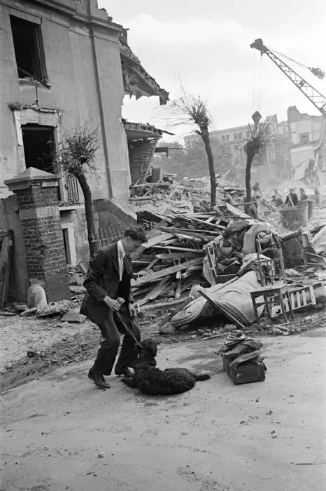 Framed Print : Air Raid damage at Kentish Town, London, 19th June 1944 Framed Print : Air Raid damage at Kentish Town, London, 19th June 1944