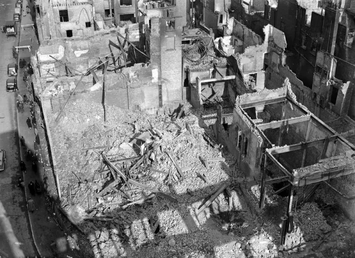 Framed Print : Air raids on Birmingham on the nights of 9th and 10th April 1941 Framed Print : Air raids on Birmingham on the nights of 9th and 10th April 1941