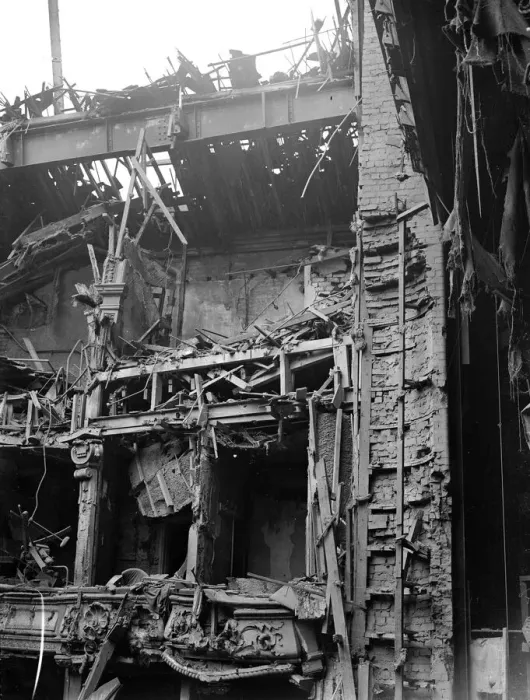 Framed Print : Air raids on Birmingham on the nights of 9th and 10th April 1941 Framed Print : Air raids on Birmingham on the nights of 9th and 10th April 1941