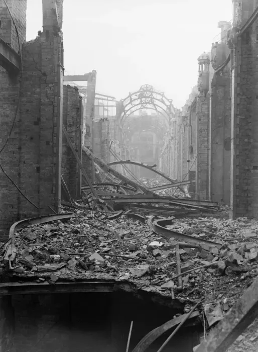 Framed Print : Air raids on Birmingham on the nights of 9th and 10th April 1941