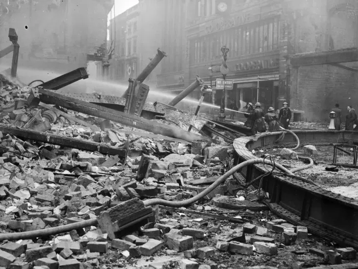 Framed Print : Air raids on Birmingham on the nights of 9th and 10th April 1941 Framed Print : Air raids on Birmingham on the nights of 9th and 10th April 1941