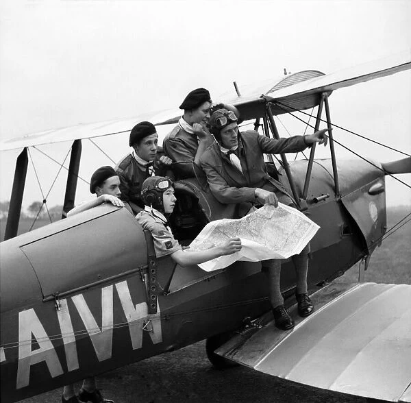 Air - Scouts, Newcastle. Keith Millican (ex-R. A. F. )- Instructor Scout Colin Ramshaw