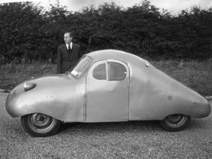 Framed Print : Air Vice Marshall Donald Bennett beisdes the new peoples car he has produced