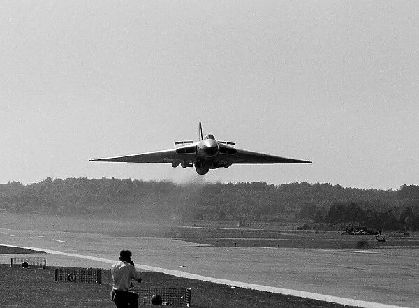 Aircraft AVRO Vulcan (Olympus Test Bed) flies in at full power