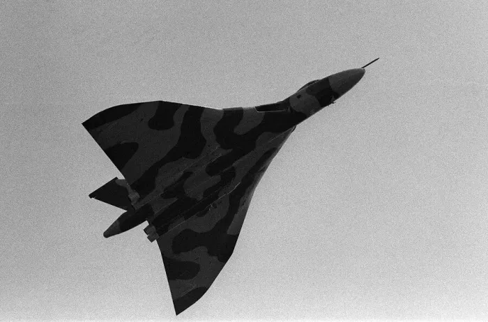 Framed Print : Aircraft AVRO Vulcan XH558 Aug 1987 Avro Vulcan B2 bomber XH558 of the RAF Framed Print : Aircraft AVRO Vulcan XH558 Aug 1987 Avro Vulcan B2 bomber XH558 of the RAF