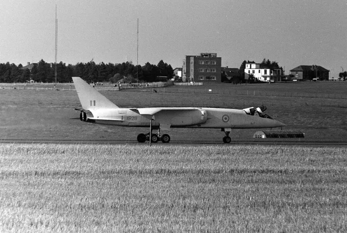 Framed Print : Aircraft BAC TSR2 supersonic fighter  /  bomber designed for the Royal Air Force