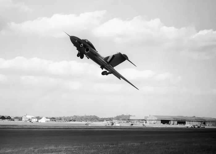 Framed Print : Aircraft Gloster Javelin Sept 1952 taking off at the SBAC Farnborough Air Show Framed Print : Aircraft Gloster Javelin Sept 1952 taking off at the SBAC Farnborough Air Show