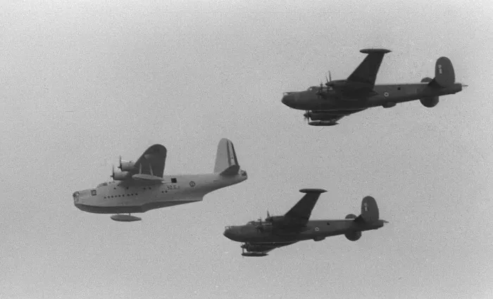 Framed Print : Aircraft Shorts Sunderland flying boat April 1961 on its last flight Framed Print : Aircraft Shorts Sunderland flying boat April 1961 on its last flight