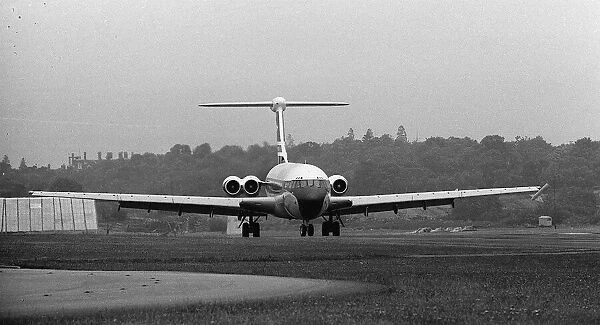 Aircraft Vickers VC10 in BOAC colours rolls on to the runway for it