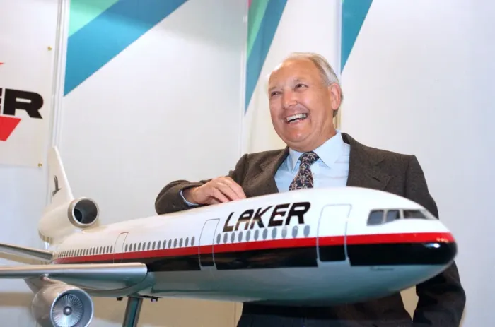 Framed Print : Former airline chief Freddie Laker launches a £399 budget holiday for 14 days in Framed Print : Former airline chief Freddie Laker launches a £399 budget holiday for 14 days in