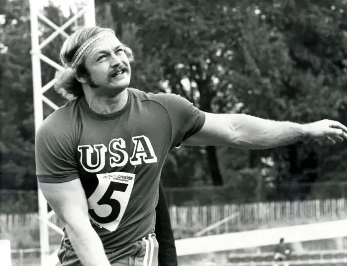 Framed Print : Al Feuerbach (Feuerback) wins the shotput 1974 A©Mirrorpix Framed Print : Al Feuerbach (Feuerback) wins the shotput 1974 A©Mirrorpix