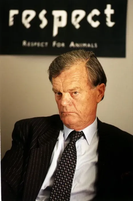 Framed Print : Alan Clark Former Conservative Defence and Trade Minister DBase Framed Print : Alan Clark Former Conservative Defence and Trade Minister DBase