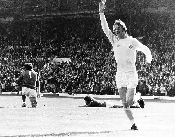 Alan Clarke celebrates scoring the winning goal August 1974 with his arm raised