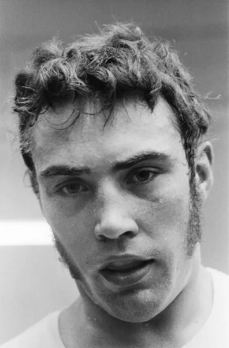 Framed Print : Alan Minter (born 17 August 1951) is a British former professional boxer who competed Framed Print : Alan Minter (born 17 August 1951) is a British former professional boxer who competed