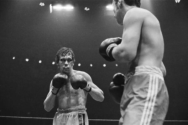 Alan Minter vs Kevin Finnegan, British middleweight title fight at The Royal Albert Hall