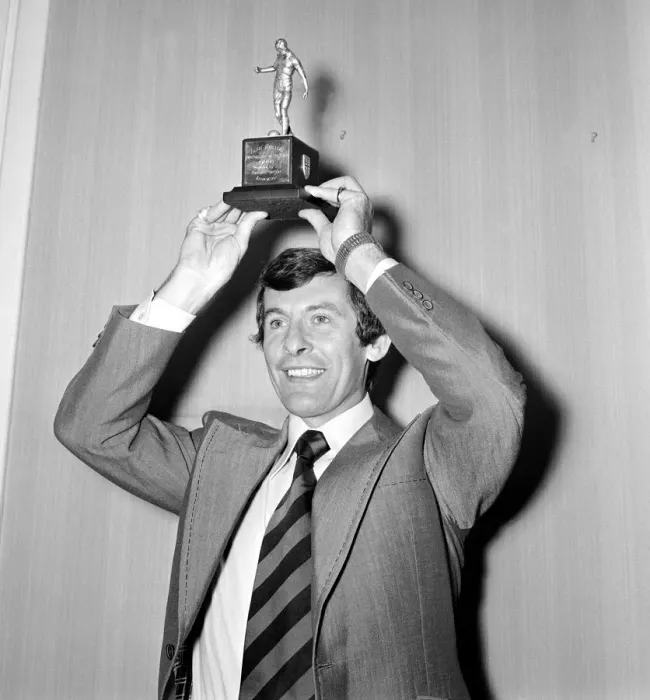 Framed Print : Alan Mullery Football Player of Fulham FC - May 1975 awarded with the Footballer of Framed Print : Alan Mullery Football Player of Fulham FC - May 1975 awarded with the Footballer of