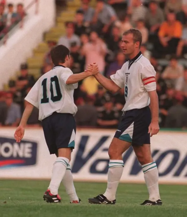 Framed Print : ALAN SHEARER & NICK BARMBY CELEBRATE GOALS DURING ENG V MOLDOVA MATCH Framed Print : ALAN SHEARER & NICK BARMBY CELEBRATE GOALS DURING ENG V MOLDOVA MATCH