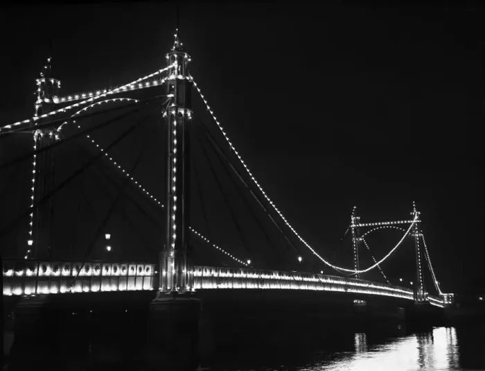 Framed Print : The Albert bridge illuminated at night in London 1951 Framed Print : The Albert bridge illuminated at night in London 1951