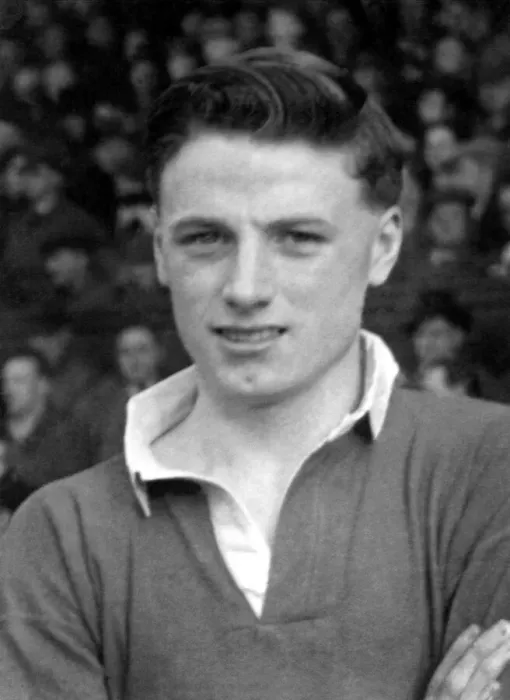Framed Print : Albert Scanlon of Manchester United. P011278 Framed Print : Albert Scanlon of Manchester United. P011278