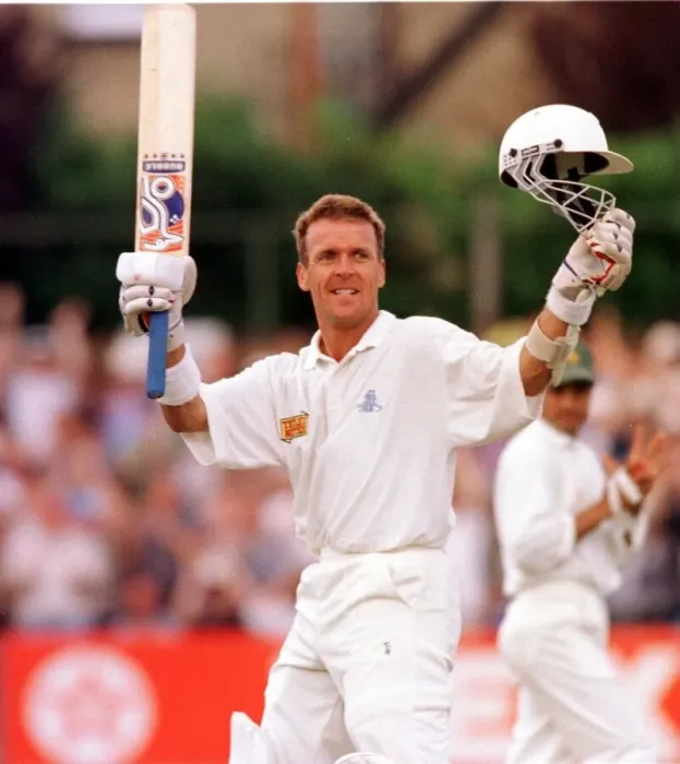Framed Print : Alec Stewart celebrates his century in the second test match against Pakistan