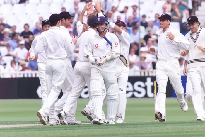 Framed Print : Alec Stewart Cricket Player Of England July 1999 Walks Back To The Pavillion Framed Print : Alec Stewart Cricket Player Of England July 1999 Walks Back To The Pavillion