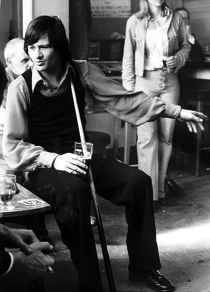 Alex Higgins snooker drinking and holding cue Apr 73