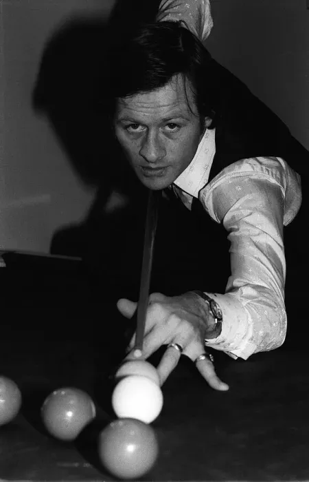 Framed Print : Alex Higgins World Snooker Champion 1982 pots a few balls at home after he won