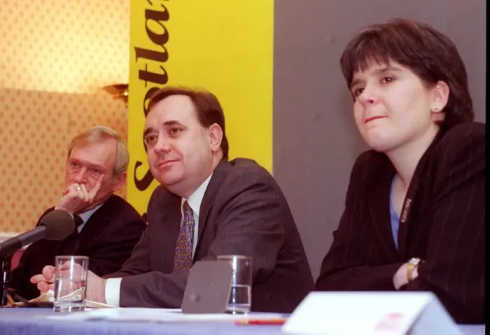 Framed Print : Alex Salmond SNP press conference 10th March 1998 Central Hotel Glasgow after poll Framed Print : Alex Salmond SNP press conference 10th March 1998 Central Hotel Glasgow after poll