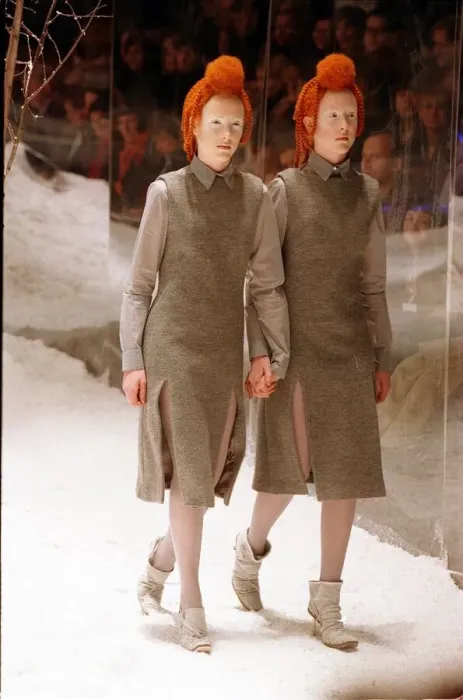 Framed Print : Alexander McQueen Fashion... London Fashion show 99