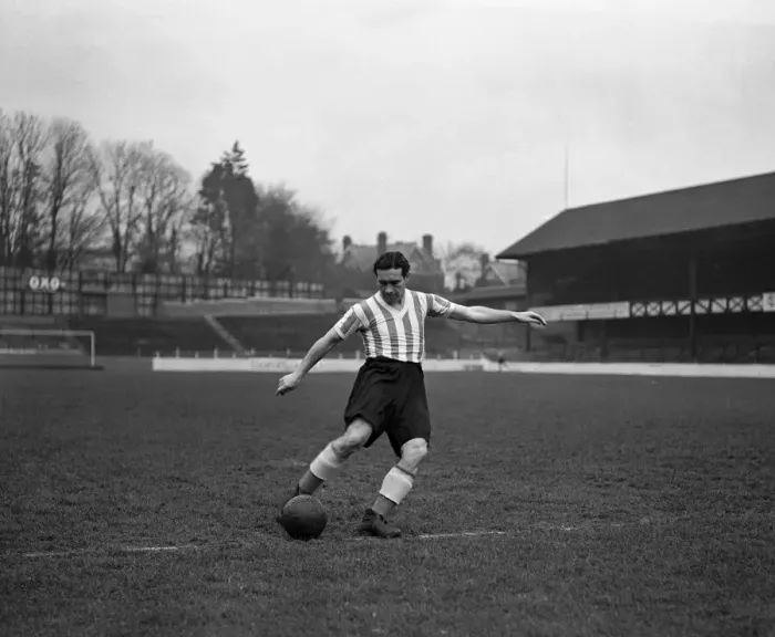 Framed Print : Alf Ramsay, Southampton Football Player, 1943?1949. 90 Appearances, 8 Goals Framed Print : Alf Ramsay, Southampton Football Player, 1943?1949. 90 Appearances, 8 Goals