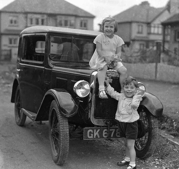 Alfieri. 1279. Child Studies-Cleaning Car. 2  /  2 October 8th 1933