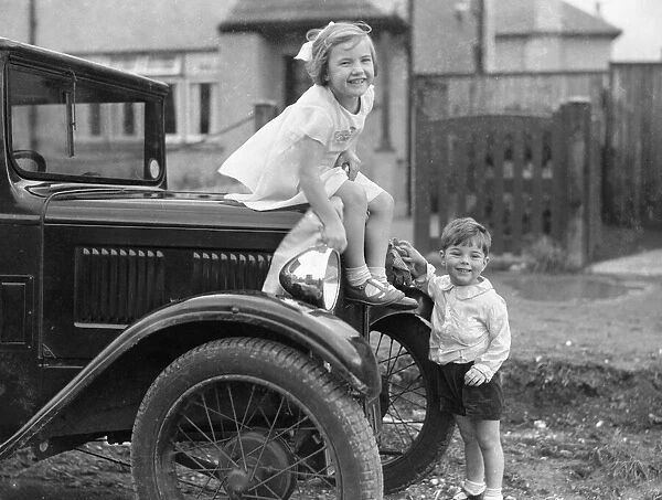 Alfieri. 1279. Child Studies-Cleaning Car. 1  /  2 October 8th 1933