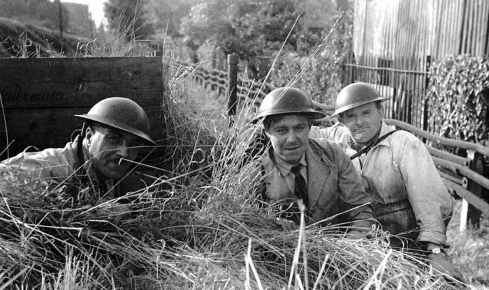 Framed Print : Alfieri. Members of the Home Guard. October 2nd 1940