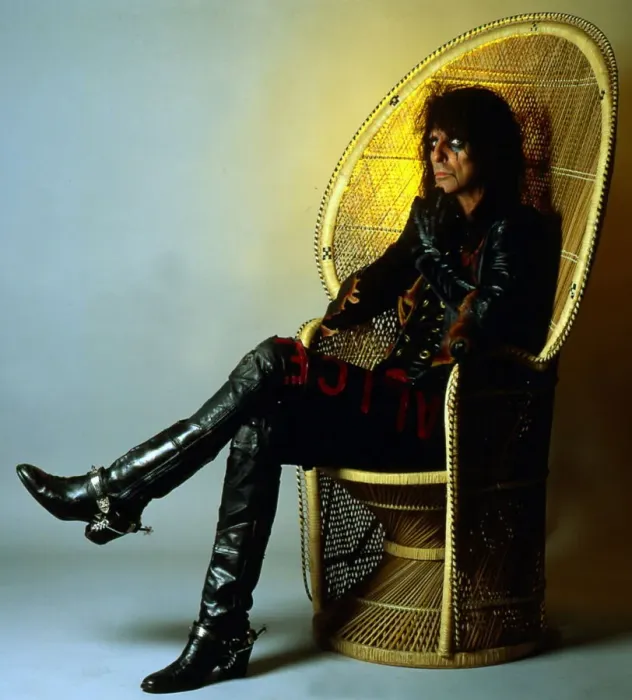 Framed Print : Alice Cooper American pop singer September 1987 Framed Print : Alice Cooper American pop singer September 1987