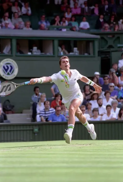 Framed Print : All England Lawn Tennis Championships at Wimbledon. Ivan Lendl in action against Kuhnen