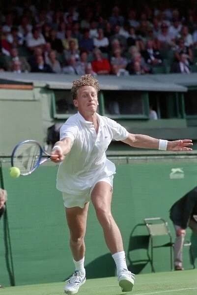 All England Lawn Tennis Championships at Wimbledon. Kuhnen in action against Ivan Lendl